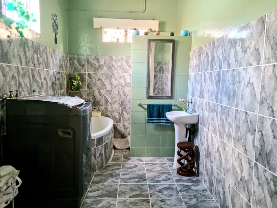 3 Bedroom Property for Sale in De Beers Northern Cape